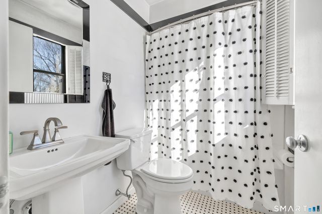 914 Heritage Village B, Southbury, CT 06488