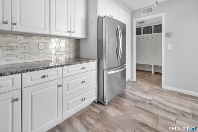 914 Heritage Village B, Southbury, CT 06488