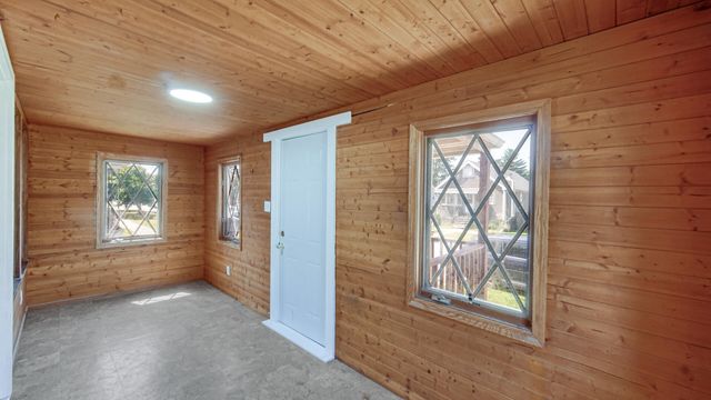 4411 S Grover Avenue, Hammond, IN 46327