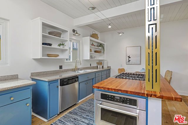 2329 Kansas Avenue 6, Santa Monica, CA 90404