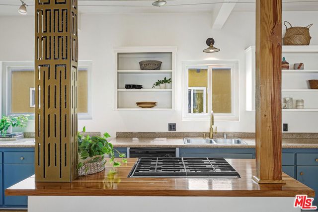 2329 Kansas Avenue 6, Santa Monica, CA 90404