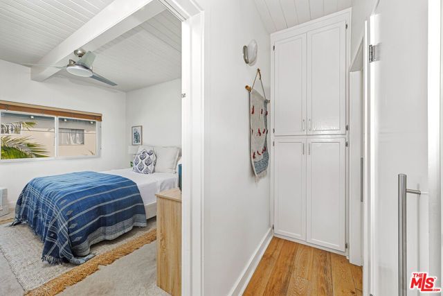 2329 Kansas Avenue 6, Santa Monica, CA 90404