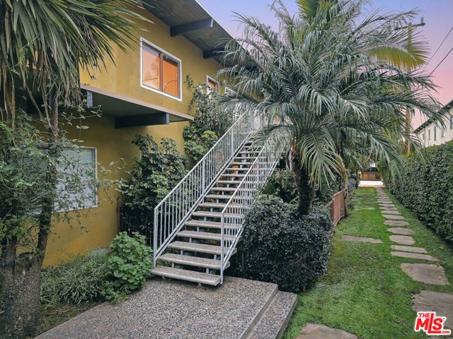 2329 Kansas Avenue 6, Santa Monica, CA 90404