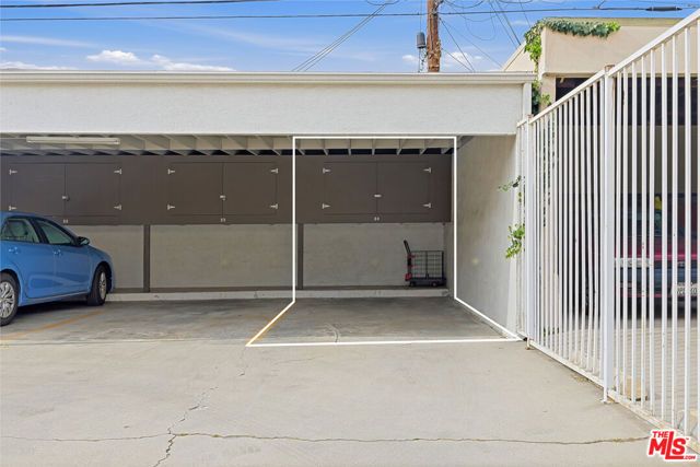2329 Kansas Avenue 6, Santa Monica, CA 90404