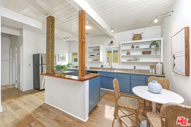 2329 Kansas Avenue 6, Santa Monica, CA 90404