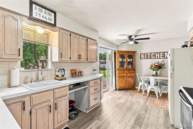 3202 Mcclure Avenue, Flint, MI 48506