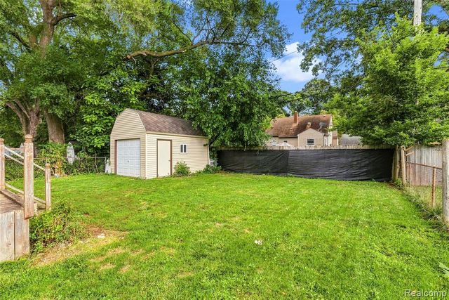 3202 Mcclure Avenue, Flint, MI 48506