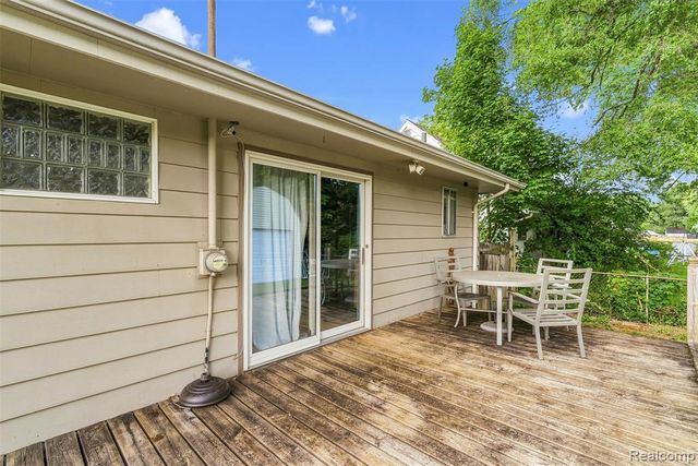 3202 Mcclure Avenue, Flint, MI 48506