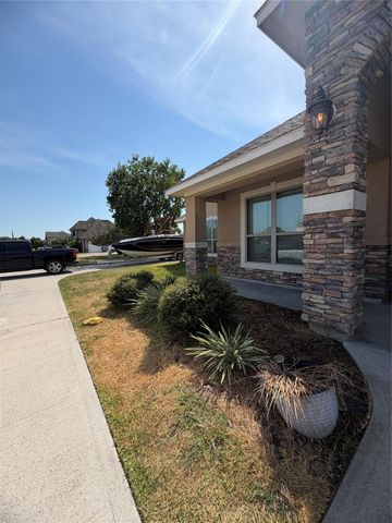 8999 Water Point Drive, Beach City, TX 77523