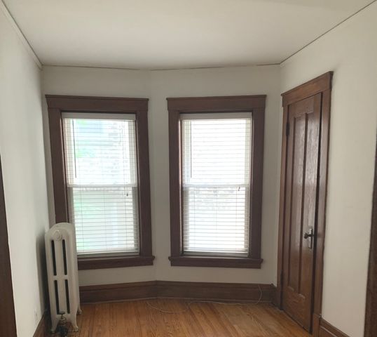 1505 MAPLE Avenue 1, Evanston, IL 60201