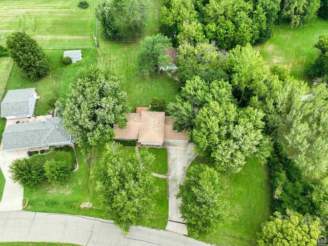 4038 SE Howard DR, Topeka, KS 66605