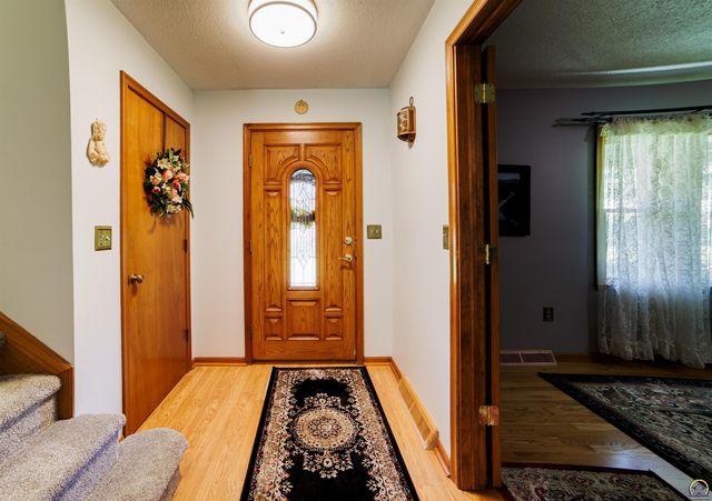 4038 SE Howard DR, Topeka, KS 66605