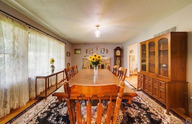 4038 SE Howard DR, Topeka, KS 66605