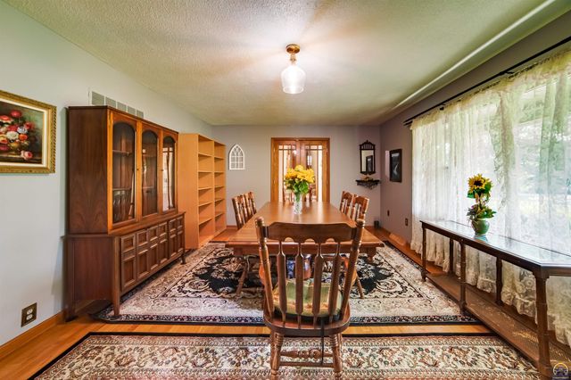 4038 SE Howard DR, Topeka, KS 66605