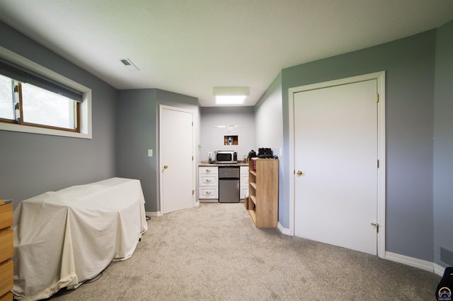 4038 SE Howard DR, Topeka, KS 66605