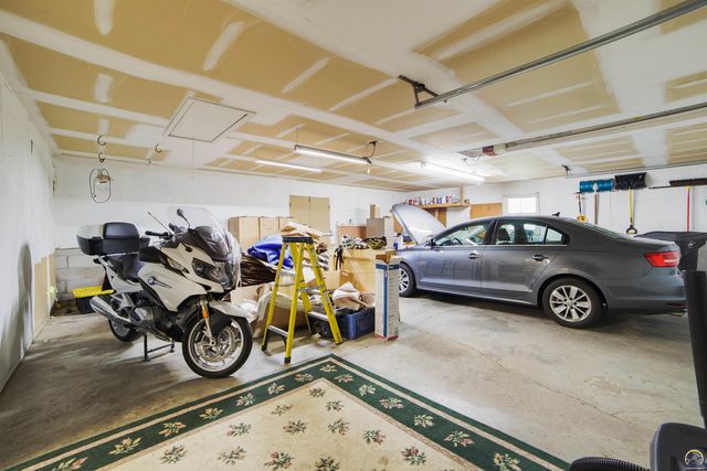 4038 SE Howard DR, Topeka, KS 66605