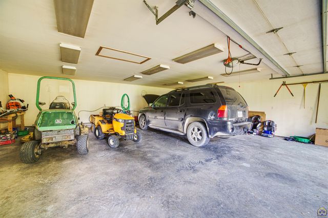 4038 SE Howard DR, Topeka, KS 66605