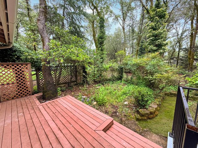 23164 Broadmoor Ct, Auburn, CA 95602