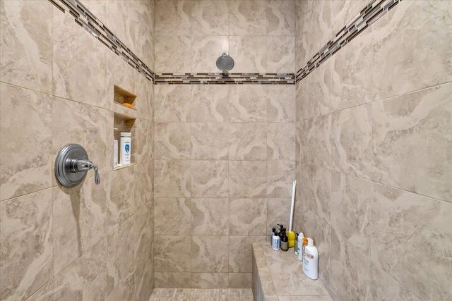 9013 Royal Oaks Circle, Verona, WI 53593