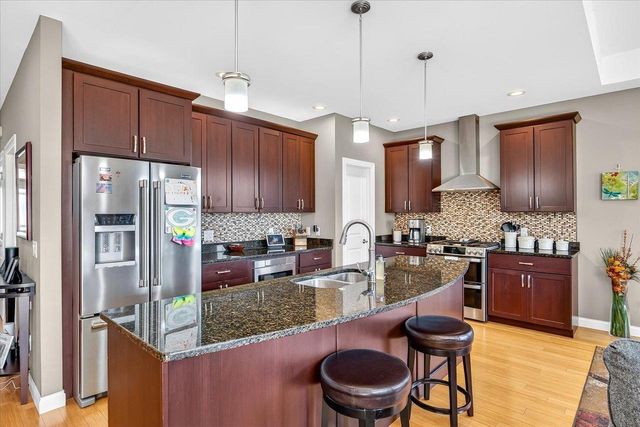 9013 Royal Oaks Circle, Verona, WI 53593