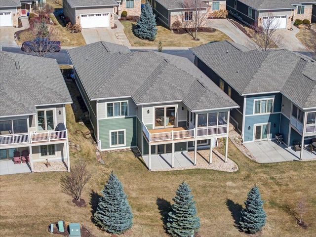 9013 Royal Oaks Circle, Verona, WI 53593