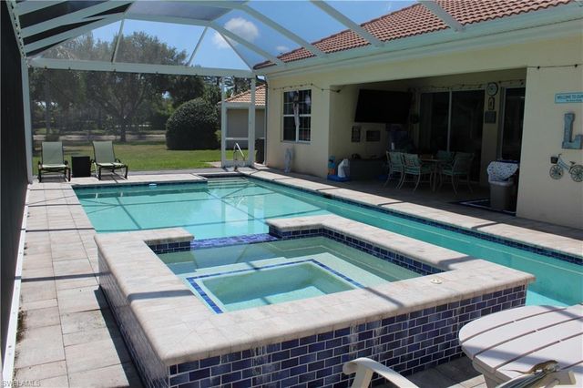 28025 Umiak CT, Bonita Springs, FL 34135
