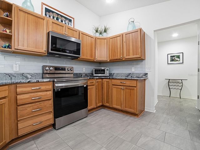 843 CLIFFORD COURT, The Villages, FL 32163