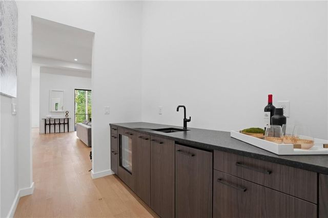 3293 Lenox Place NE, Atlanta, GA 30324