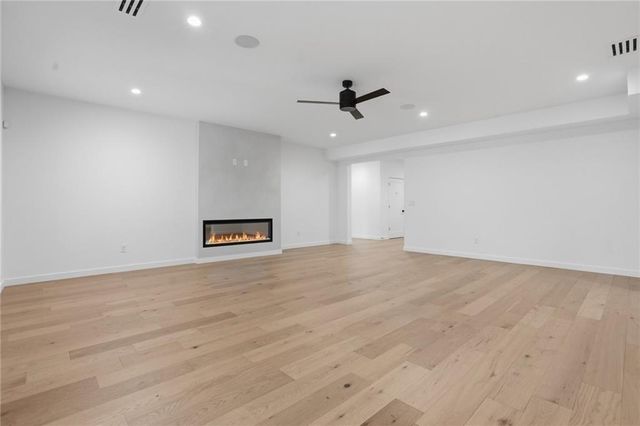 3293 Lenox Place NE, Atlanta, GA 30324