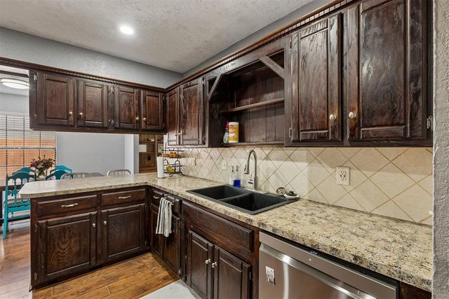 8321 NW 109th Terrace, Oklahoma City, OK 73162