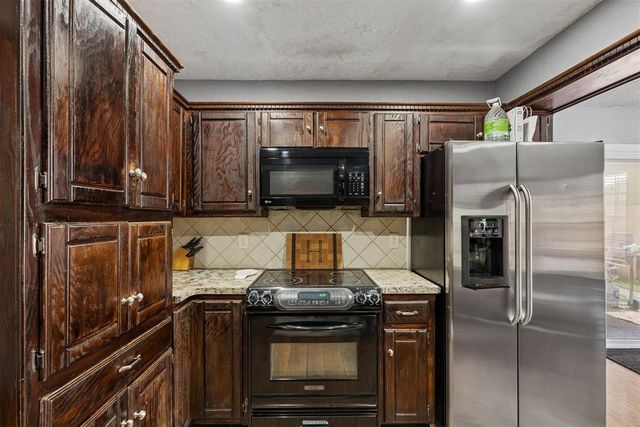8321 NW 109th Terrace, Oklahoma City, OK 73162