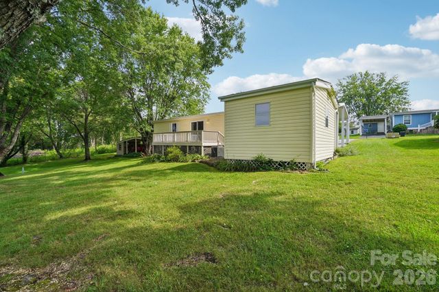 303 Meadowbrook Court, Hendersonville, NC 28792