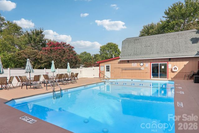 303 Meadowbrook Court, Hendersonville, NC 28792