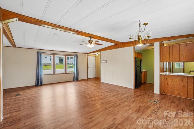303 Meadowbrook Court, Hendersonville, NC 28792