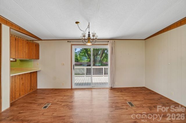303 Meadowbrook Court, Hendersonville, NC 28792