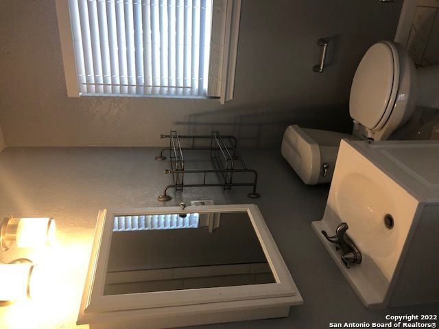 219 Radiance Ave, San Antonio, TX 78218