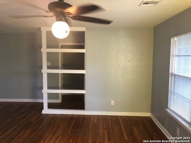 219 Radiance Ave, San Antonio, TX 78218