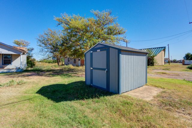 605 Inler Avenue, Lubbock, TX 79416