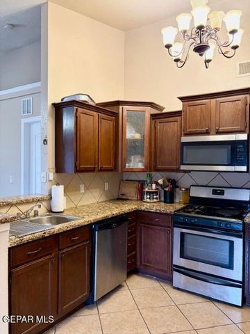 4617 LOLO CALDERA Way, El Paso, TX 79938