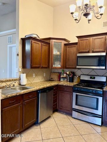 4617 LOLO CALDERA Way, El Paso, TX 79938