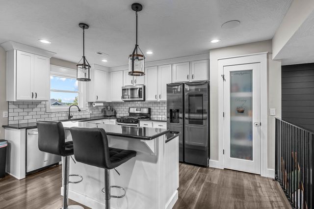 4483 Siena Avenue, Ozark, MO 65721