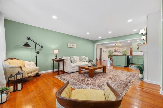 158 Creekwood Road, Hartwell, GA 30643