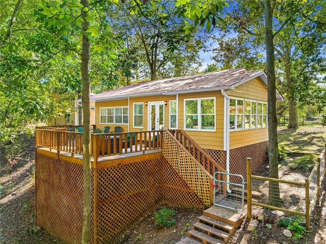 158 Creekwood Road, Hartwell, GA 30643