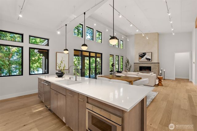 6141 Elizan Drive NW, Olympia, WA 98502