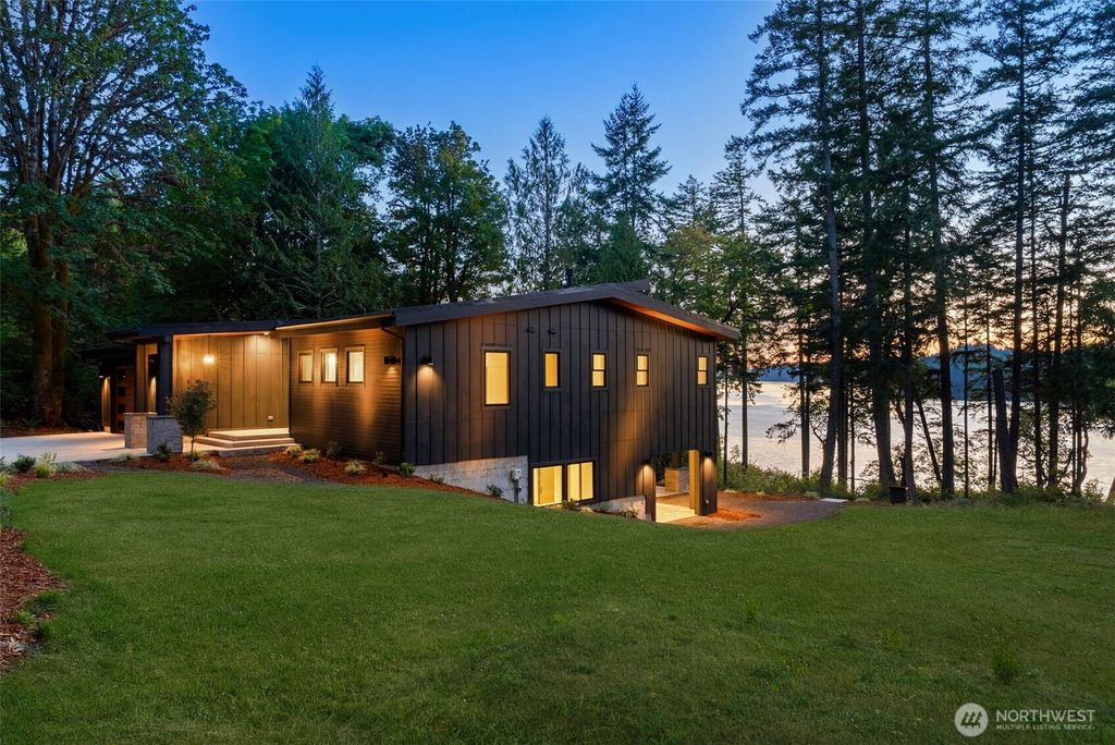 6141 Elizan Drive NW, Olympia, WA 98502