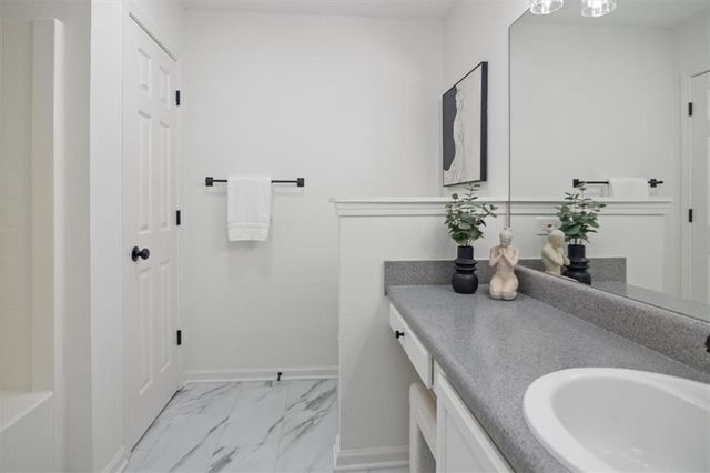 4033 Ravenwood Court, Union City, GA 30291