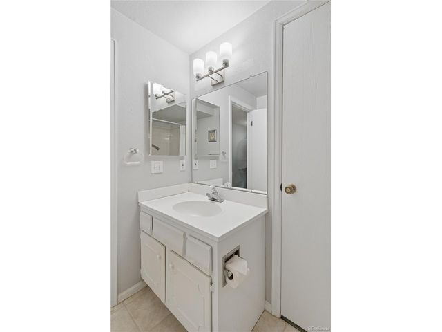 7000 W Stetson Pl 8, Littleton, CO 80123