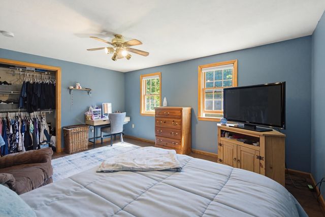 55 Kristin Drive, Derry, NH 03038
