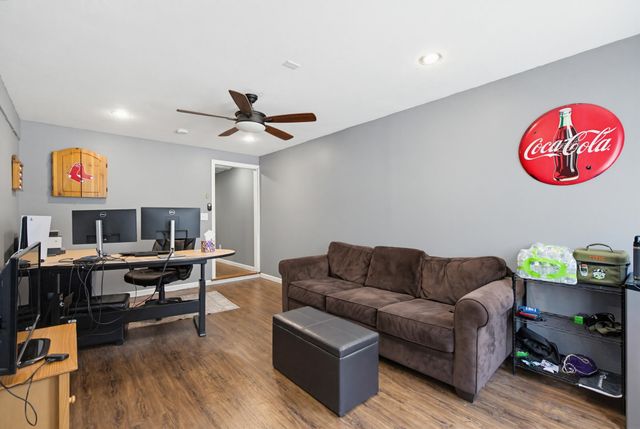55 Kristin Drive, Derry, NH 03038