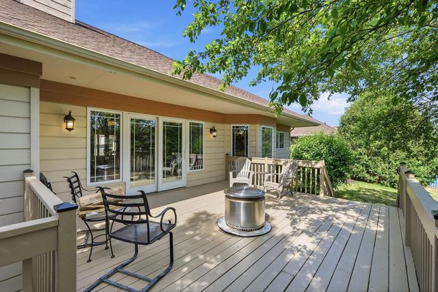 907 Cambridge Drive, Janesville, WI 53548